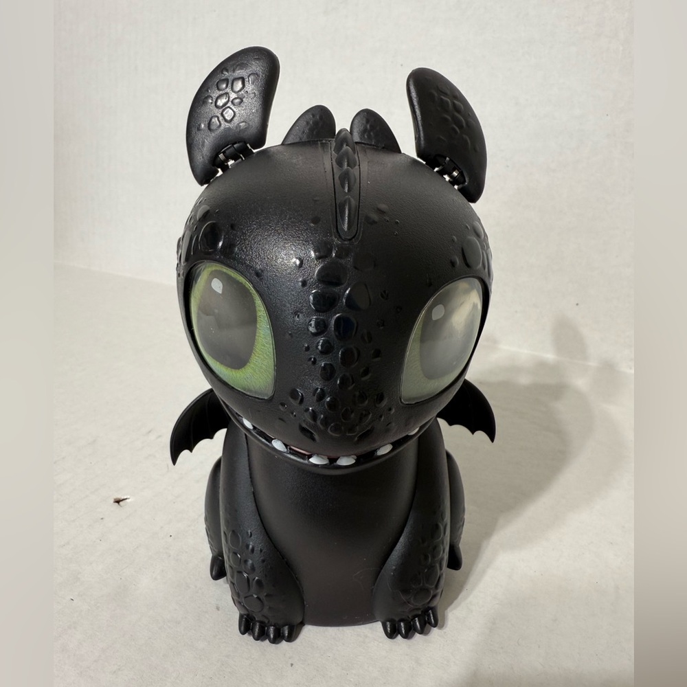 How to Train Your Dragon Toothless Figure, Interactive Toy Dreamworks WORKS!
